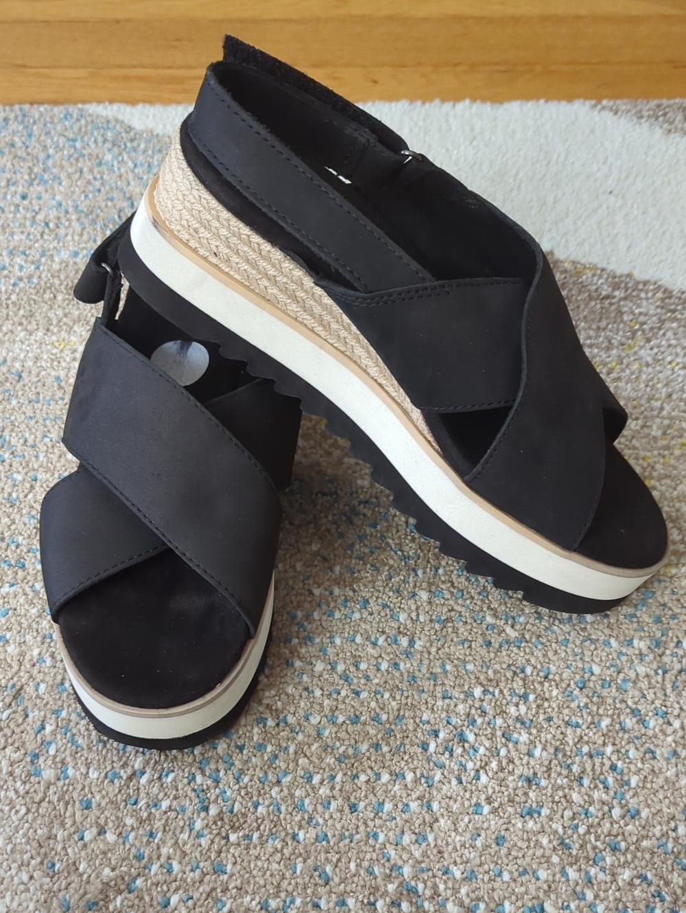 Toms Women’s Black Leather Platform Espadrille Sandals Size 7